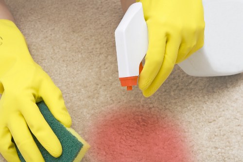 Professional end of tenancy cleaning in an Edgware flat
