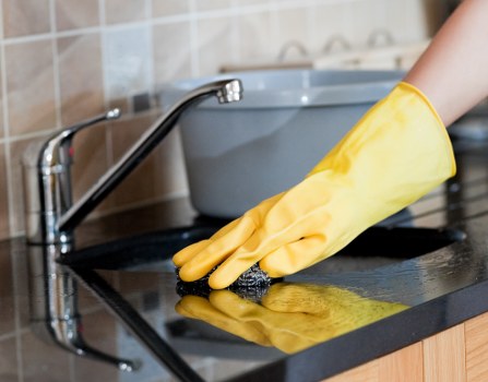 Deep carpet cleaning service for homes and businesses in Edgware